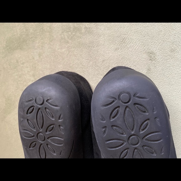 Baretraps Black Size 10M Slip-On Shoes - Picture 13 of 16